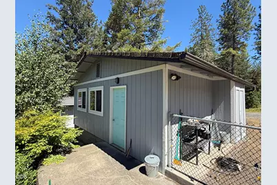 4527 E Evans Creek Road, Rogue River, OR 97537 - Photo 35
