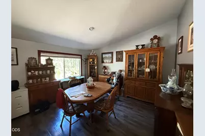 4527 E Evans Creek Road, Rogue River, OR 97537 - Photo 17