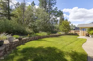 2738 SW Trinity Way, Grants Pass, OR 97527 - Photo 29