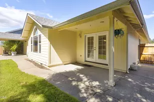 2738 SW Trinity Way, Grants Pass, OR 97527 - Photo 31