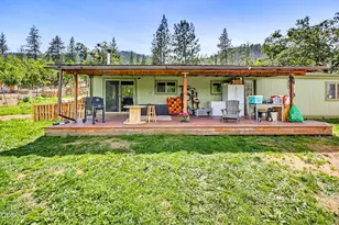 2644 Little Applegate Rd, Jacksonville, OR 97530 - Photo 7