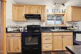 2644 Little Applegate Rd, Jacksonville, OR 97530 - Photo 17