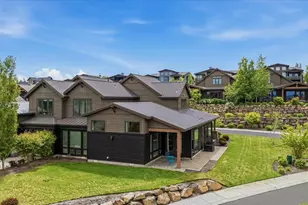 61333 Kindle Rock Loop, Bend, OR 97702 - Photo 3