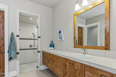 61333 Kindle Rock Loop, Bend, OR 97702 - Photo 35