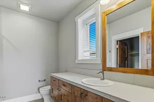 61333 Kindle Rock Loop, Bend, OR 97702 - Photo 43
