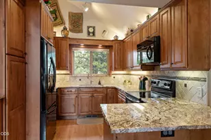 63517 J D Estates Dr, Bend, OR 97701 - Photo 7