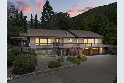 1438 NE Sherman Lane, Grants Pass, OR 97526 - Photo 1