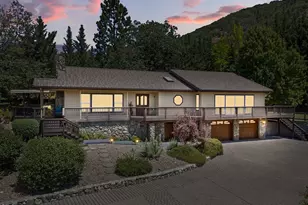 1438 NE Sherman Ln, Grants Pass, OR 97526 - Photo 1