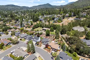 1438 NE Sherman Ln, Grants Pass, OR 97526 - Photo 55
