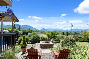 1438 NE Sherman Ln, Grants Pass, OR 97526 - Photo 49