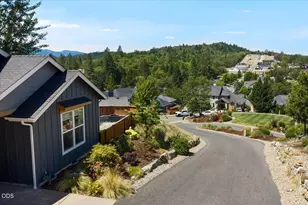 2391 Robertson Crest, Grants Pass, OR 97527 - Photo 41