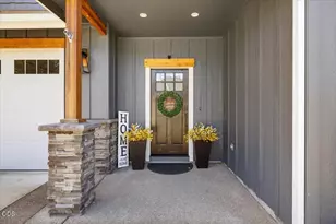 2391 Robertson Crest, Grants Pass, OR 97527 - Photo 5