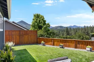 2391 Robertson Crest, Grants Pass, OR 97527 - Photo 25