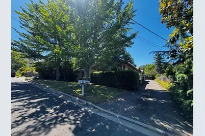 473 Scenic Drive, Ashland, OR 97520 - Photo 9