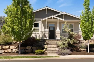 20693 SE Cougar Peak Dr, Bend, OR 97702 - Photo 3