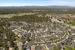 20693 SE Cougar Peak Dr, Bend, OR 97702 - Photo 27