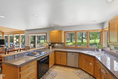 13439 Galium, Black Butte Ranch, OR 97759 - Photo 9