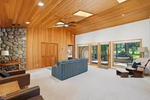 13439 Galium, Black Butte Ranch, OR 97759 - Photo 11
