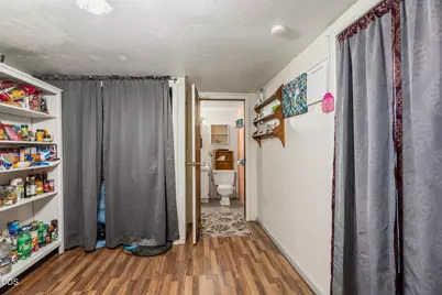 2574 Howard Avenue, Medford, OR 97501 - Photo 17