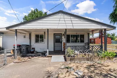 2574 Howard Avenue, Medford, OR 97501 - Photo 1