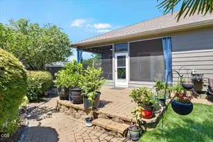 523 Meadowbrook Dr, Central Point, OR 97502 - Photo 31