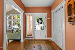 523 Meadowbrook Dr, Central Point, OR 97502 - Photo 3
