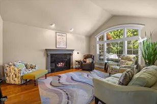 523 Meadowbrook Dr, Central Point, OR 97502 - Photo 5