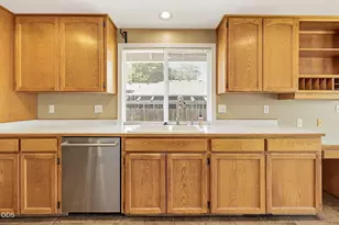 1830 Canyon Ave, Medford, OR 97504 - Photo 13