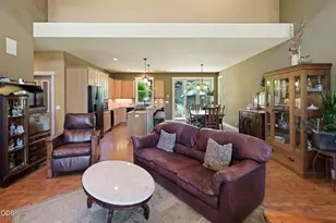 63330 S Rd, Bend, OR 97703 - Photo 9