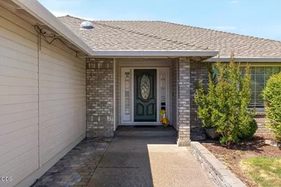 3511 Blue Blossom Drive, Medford, OR 97504 - Photo 5