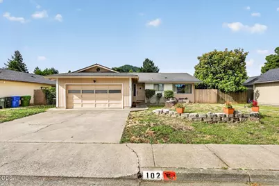 102 Hickory Drive, Rogue River, OR 97537 - Photo 1