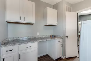 21180 Arid Ave, Bend, OR 97703 - Photo 19