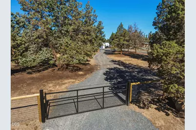 65245 76th Street, Bend, OR 97703 - Photo 39