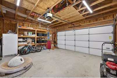 65245 76th Street, Bend, OR 97703 - Photo 27