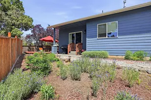3279 NE Jonahs Ct, Bend, OR 97701 - Photo 19
