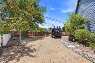 3279 NE Jonahs Ct, Bend, OR 97701 - Photo 21