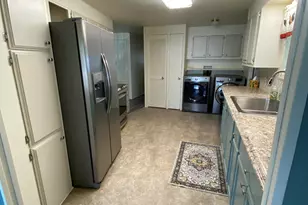 4624 S Pacific Hwy, Phoenix, OR 97535 - Photo 5