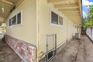 1980 McCarter Ln, Grants Pass, OR 97527 - Photo 19