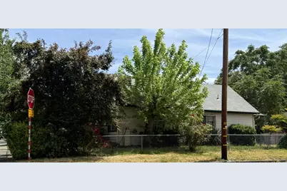501 SE J Street, Grants Pass, OR 97526 - Photo 5