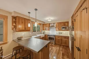 807 E Desperado, Sisters, OR 97759 - Photo 11