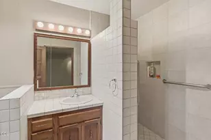 1325 NW Lawnridge Ave, Grants Pass, OR 97526 - Photo 27