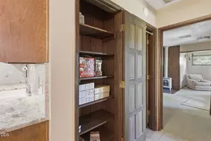 1325 NW Lawnridge Ave, Grants Pass, OR 97526 - Photo 21