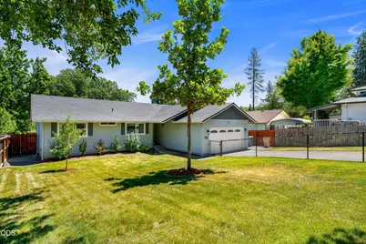 2503 NW Lassen Way, Grants Pass, OR 97526 - Photo 19
