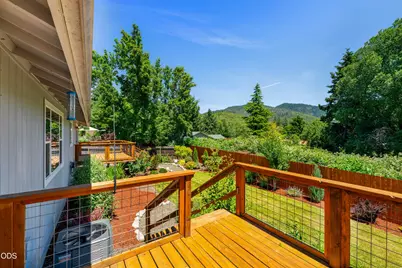 2503 NW Lassen Way, Grants Pass, OR 97526 - Photo 27