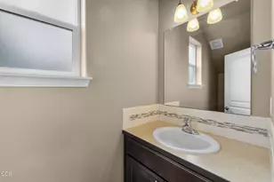 21154 Darnel Ave, Bend, OR 97702 - Photo 13