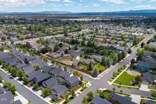 21154 Darnel Ave, Bend, OR 97702 - Photo 41