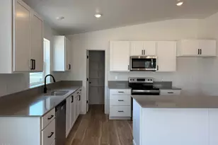 202 SE Peppermint Loop, Culver, OR 97734 - Photo 7