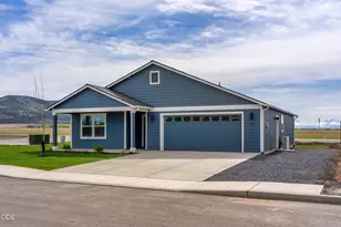 222 SE Peppermint Loop, Culver, OR 97734 - Photo 1
