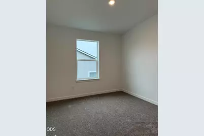 680 NE Rickenbacker Road #141, Madras, OR 97741 - Photo 13