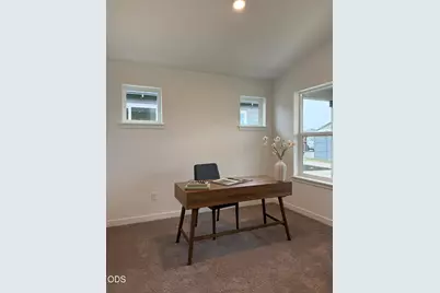 676 NE Rickenbacker Road #142, Madras, OR 97741 - Photo 3
